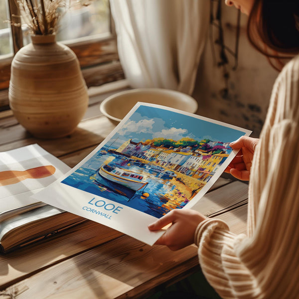Looe Travel Print, Travel Poster of Looe, England, Cornwall Art, Looe Art Lovers Gift, Wall Art Print